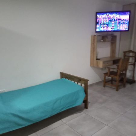 Bed and Breakfast Depto Temporario La Plata Exterior foto