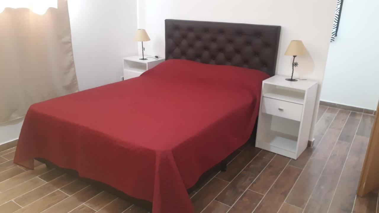 Bed and Breakfast Depto Temporario La Plata Exterior foto